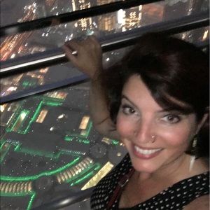 Meet your Posher, Deborah